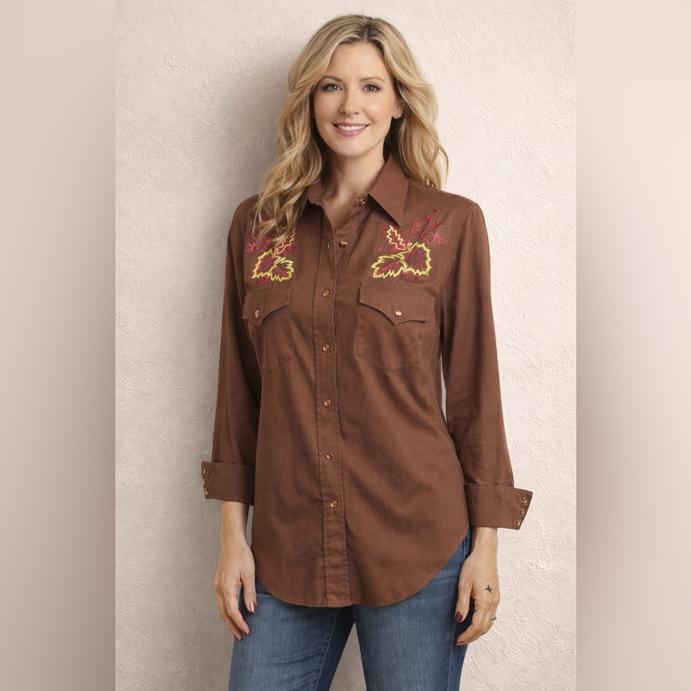 Vintage Chambray Western Embroidered Button Down Shirt | Slim Fit